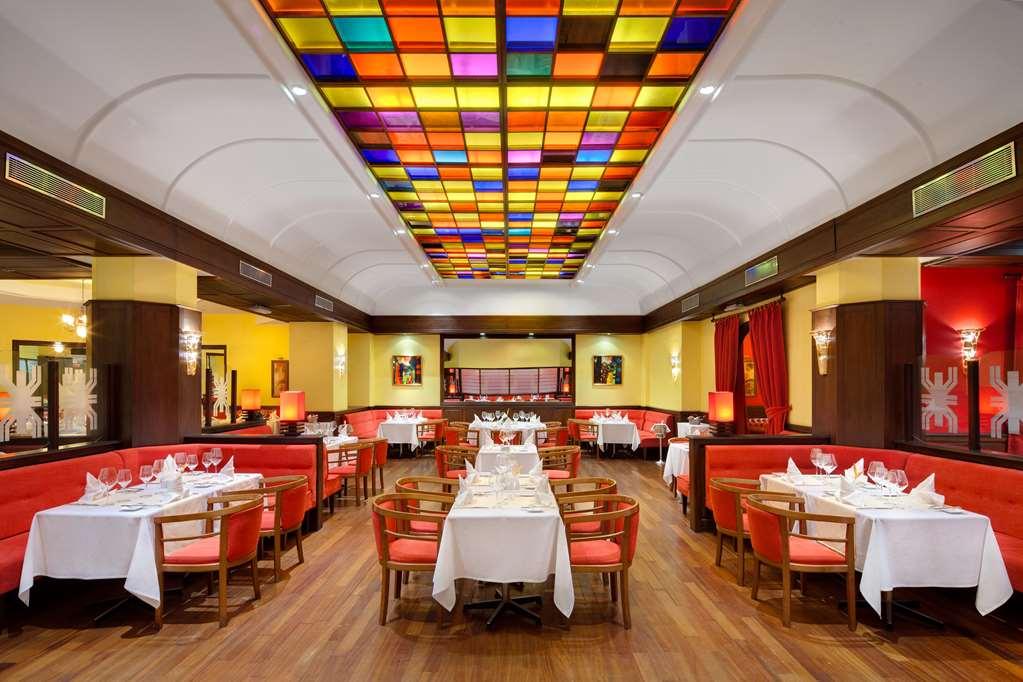 Hilton Yaounde Hotel Restaurant foto